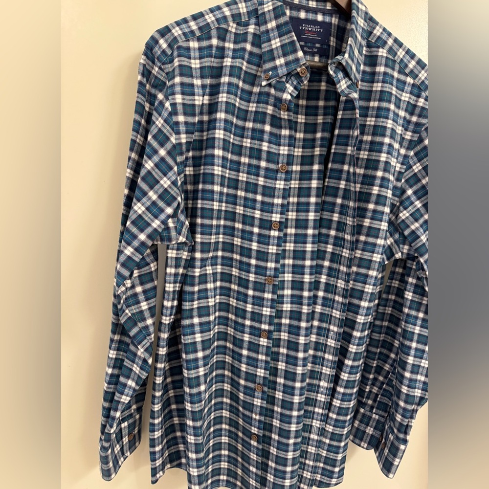 Charles Tyrwhitt Men's Classic Fit Button-Down Shirt. 100% Cotton. Size Large - Picture 10 of 11
